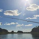 Dom wakacyjny Mazurski Całoroczny Nad Jeziorem Z Jacuzzi Pasym