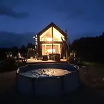 Mazurski Całoroczny Nad Jeziorem Z Jacuzzi Dom wakacyjny