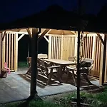 Mazurski Caloroczny Nad Jeziorem Z Jacuzzi