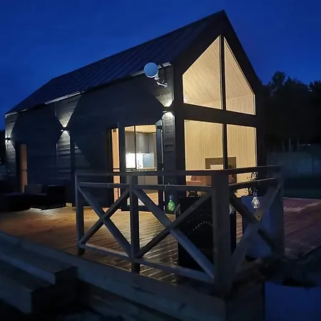 Holiday home Mazurski Caloroczny Nad Jeziorem Z Jacuzzi Pasym