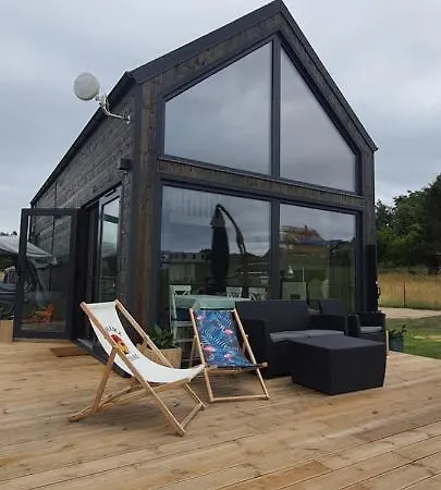 Mazurski Caloroczny Nad Jeziorem Z Jacuzzi Holiday home *