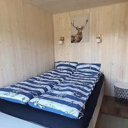 Mazurski Caloroczny Nad Jeziorem Z Jacuzzi Holiday home Pasym
