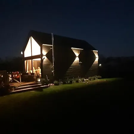 Mazurski Caloroczny Nad Jeziorem Z Jacuzzi Ferienhaus