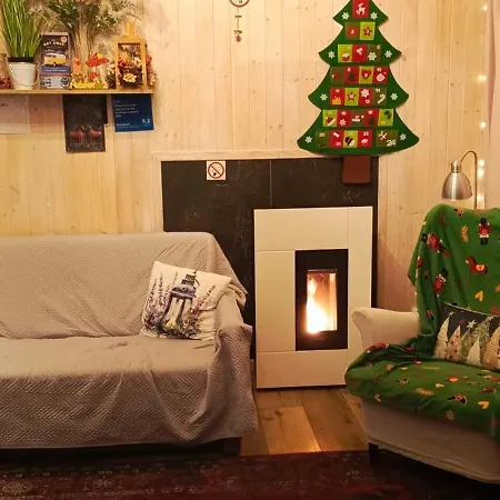 Casa vacanze Domek Mazurski Caloroczny Nad Jeziorem Z Sauna I Jacuzzi Spa *