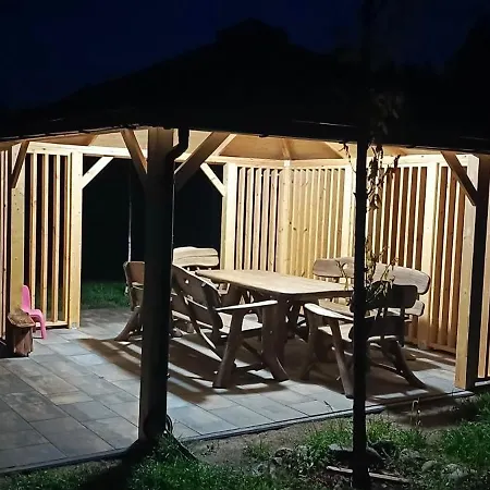 Domek Mazurski Caloroczny Nad Jeziorem Z Sauna I Jacuzzi Spa