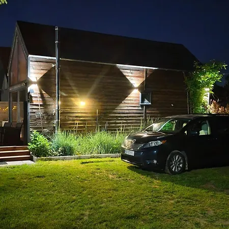 Mazurski Caloroczny Nad Jeziorem Z Jacuzzi Ferienhaus *