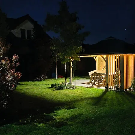 Mazurski Caloroczny Nad Jeziorem Z Jacuzzi